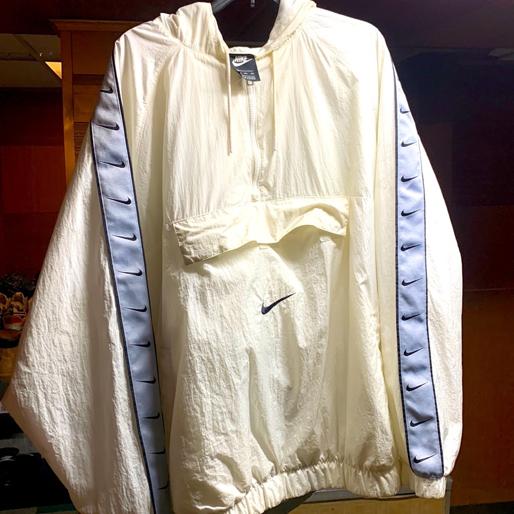 Nike wind breaker jacket black silver white— great condition! (2XL)